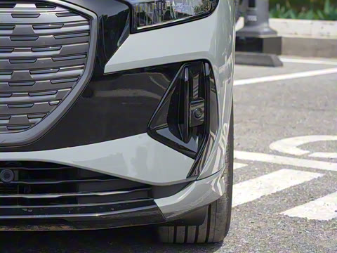 2024�� 50 e-tron quattro ������ҹ��