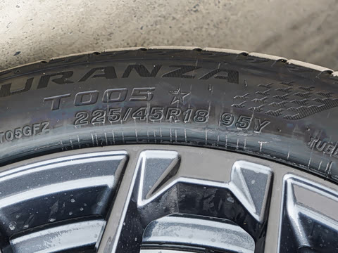 2025�� 330Li M�˶���ҹ��װ