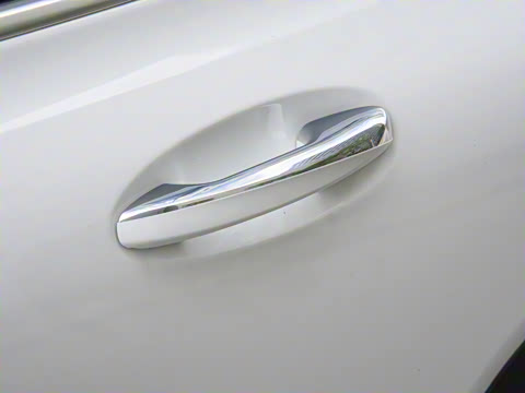 2025�� GLB 220 ʱ����