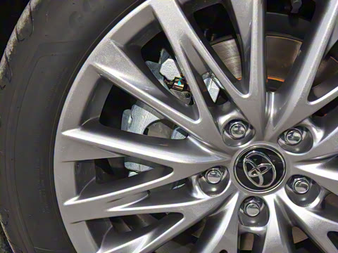 2024�� ˫�� 2.5L XLE����