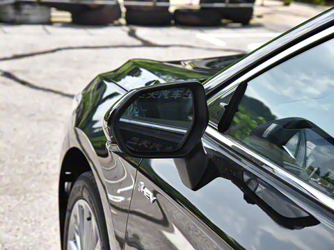 2024�� ˫�� 2.5L XLE����