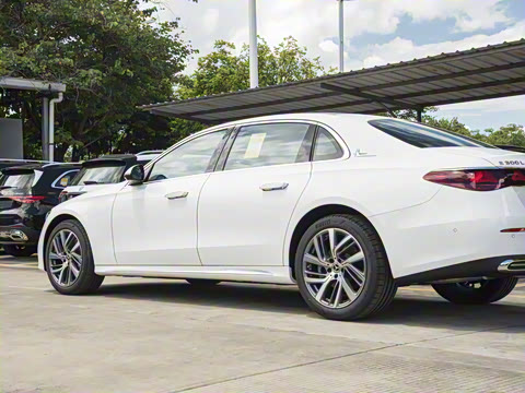 2024�� �Ŀ� E 300 L ʱ����