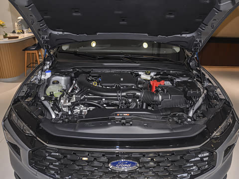 2025�� 2.0T EcoBoost ������