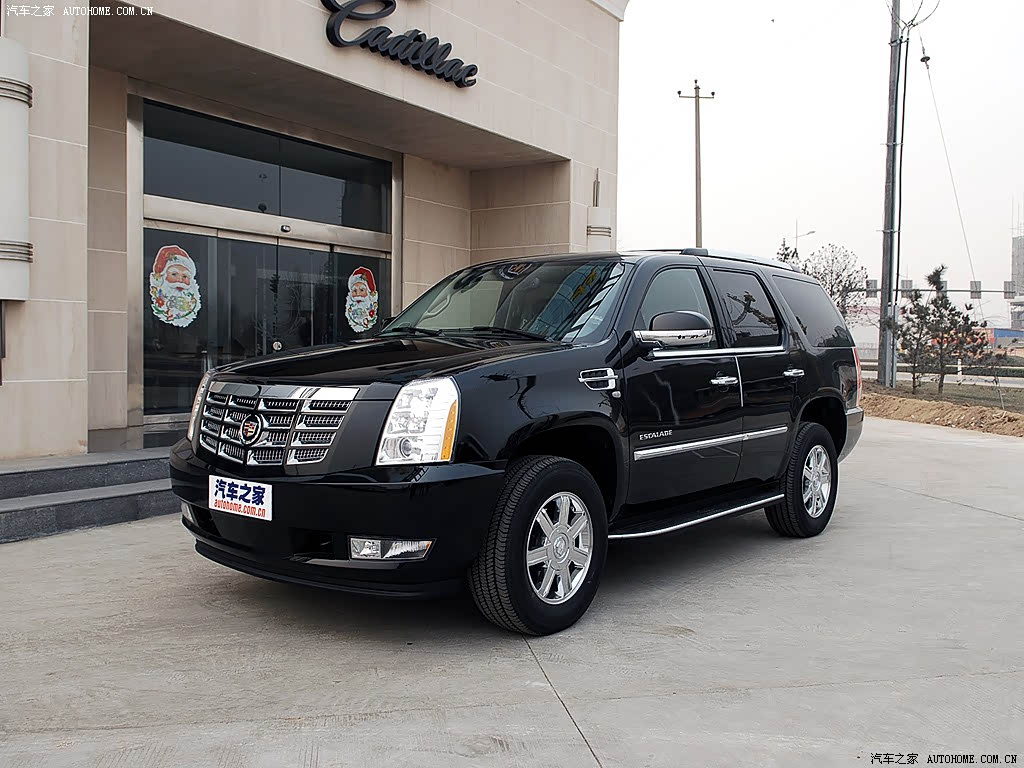 Cadillac Escalade II