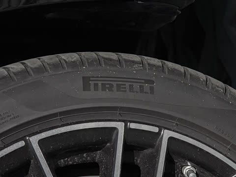 2025�� C 260 L �˶���