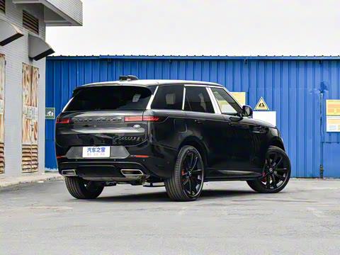 2025�� 400PS Dynamic HSE