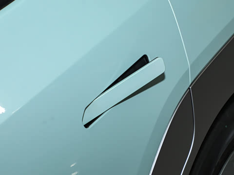 2023�� Plus 610 ������