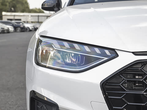 2025�� 200���������� 40 TFSI ����������