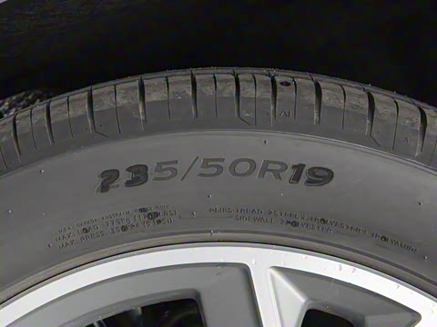 2025�� quattro 45�����ذ� 40TFSI ʱ�ж�����