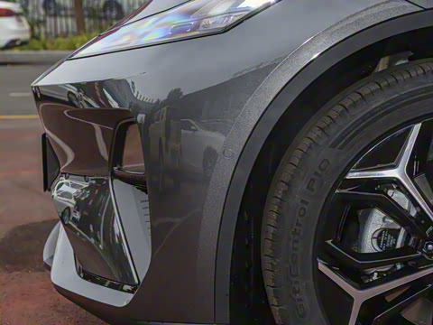 2024�� 230Max���̰�