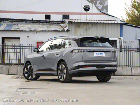 2025�� 636Ultra����� 5��