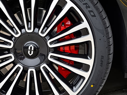 2025�� ���� Ultra�� 100kWh 6����