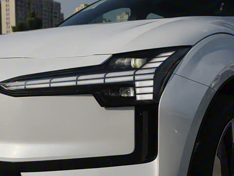 2025�� ������������ Plus