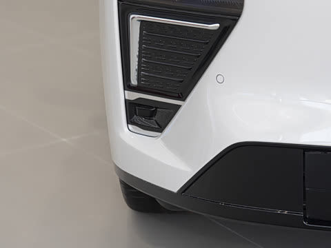 2025�� ���� 760 Max��������������ʻ