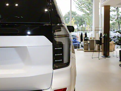 2025�� 2.7T �ߵذ�