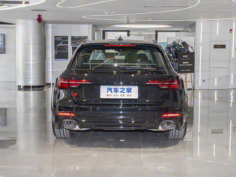 2024��  RS4 Avant �����