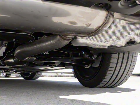 2025�� 225i M�˶���ҹ��װ