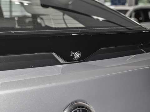 2024�� sDrive25i M�˶���װ