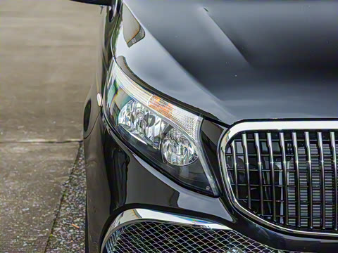 2025�� 2.0T ʢ��