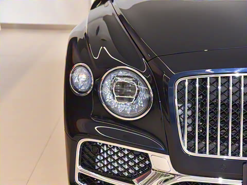 2024�� V8 Edition 8