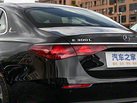 2025�� E 300 L ������