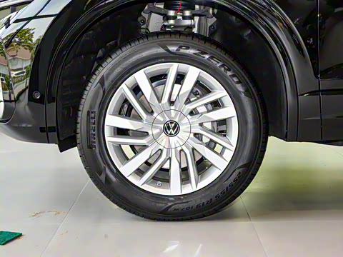 2025�� 2.0TSI ��Ӱ��