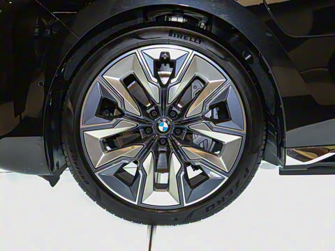 2023�� eDrive50L ����������װ