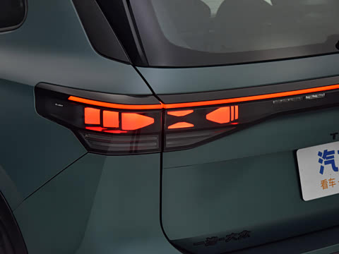 2025�� ̽��L 380TSI ��������