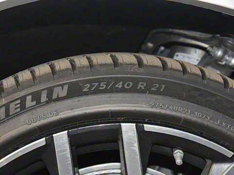 2023�� xDrive 40Li M�˶���ҹ��װ