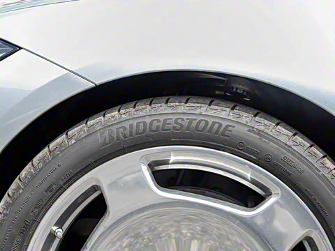 2025�� �Ŀ� S 680 4MATIC