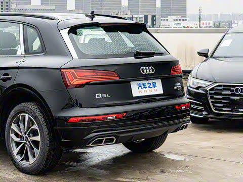 2025�� 40 TFSI ����������