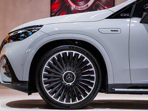 2024�� EQE 53 4MATIC+