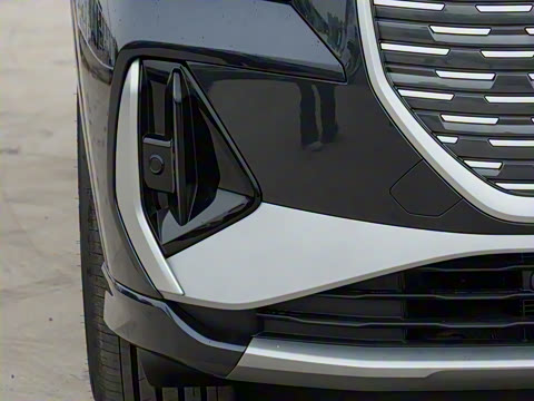 2024�� 40 e-tron ������