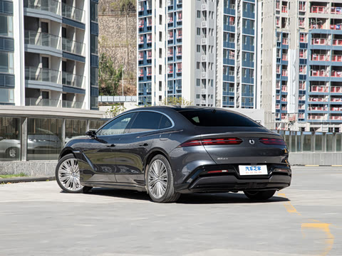 2024�� 1100km ����Ultra��