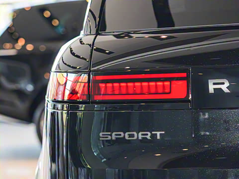 2025�� 400PS Dynamic SE