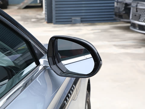 2025�� 2.0T ���а�