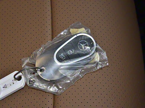 2025�� E 300 L ʱ���˶���