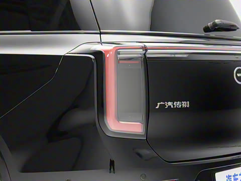 2025�� Ǭ�� UItra 6��