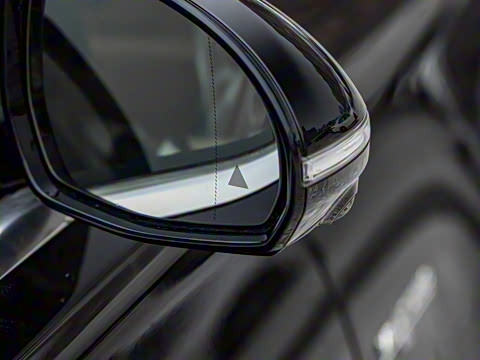 2025�� AMG S 63 L E Performance