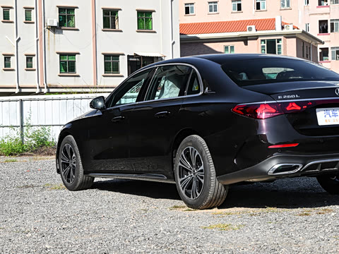 2025�� E 260 L �˶���