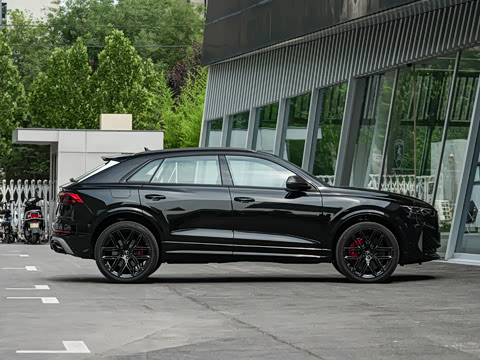 2025�� RS Q8 4.0T performance