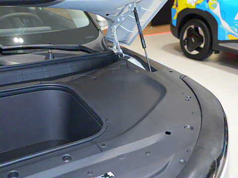 2025�� 530 Light