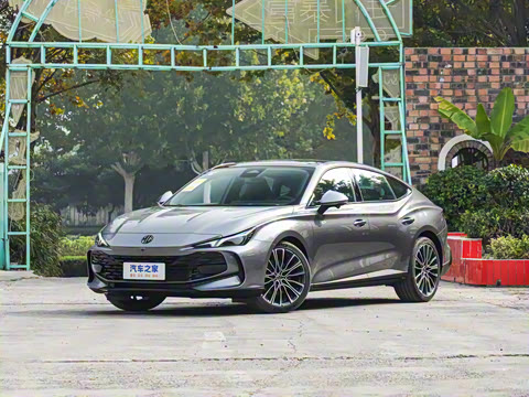 2025�� 2.0T 405 AT������