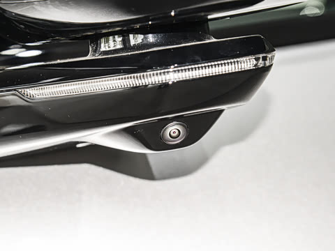 2025�� 702 �������� Max