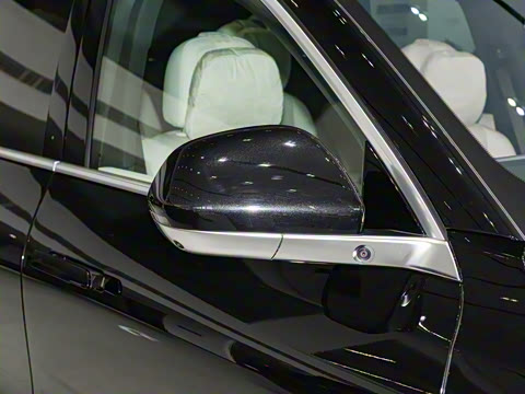 2025�� Ultra ���ܻ��°�