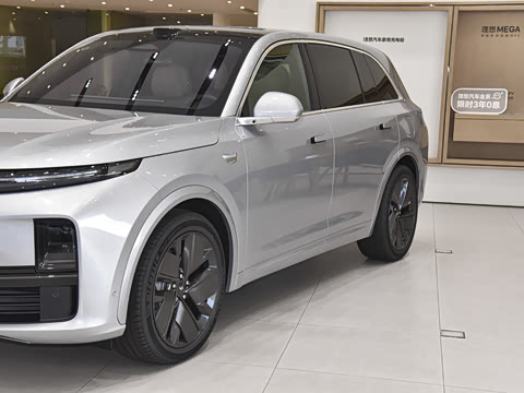 2025�� Max ���ܻ��°�