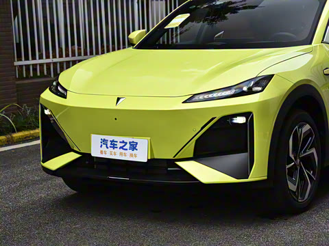 2024�� 215Max ���̰�