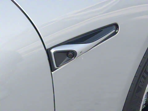 2023�� P7i 702 Max