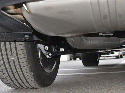 2024�� xDrive40i ������M�˶���װ