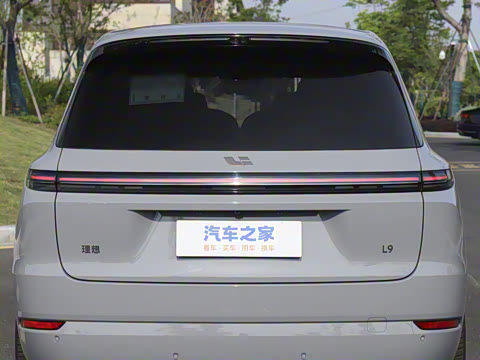 2025�� Ultra ���ܻ��°�